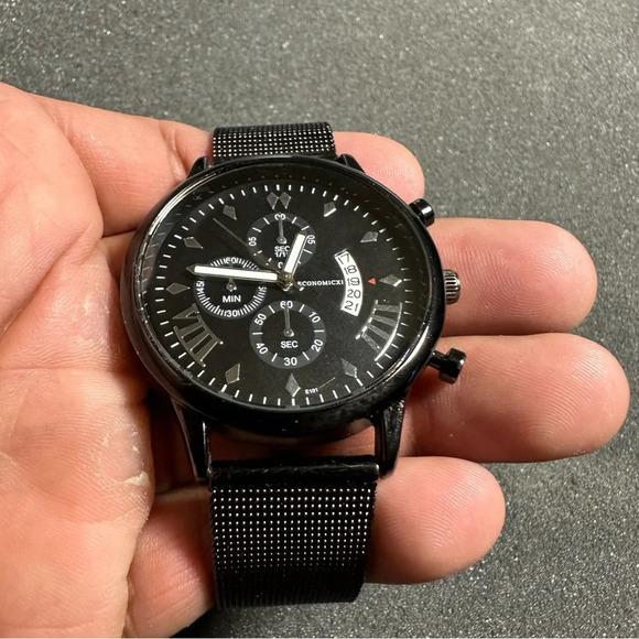 Economicxi mens quartz fashion watch black case strap and dial date just working - Picture 2 of 10